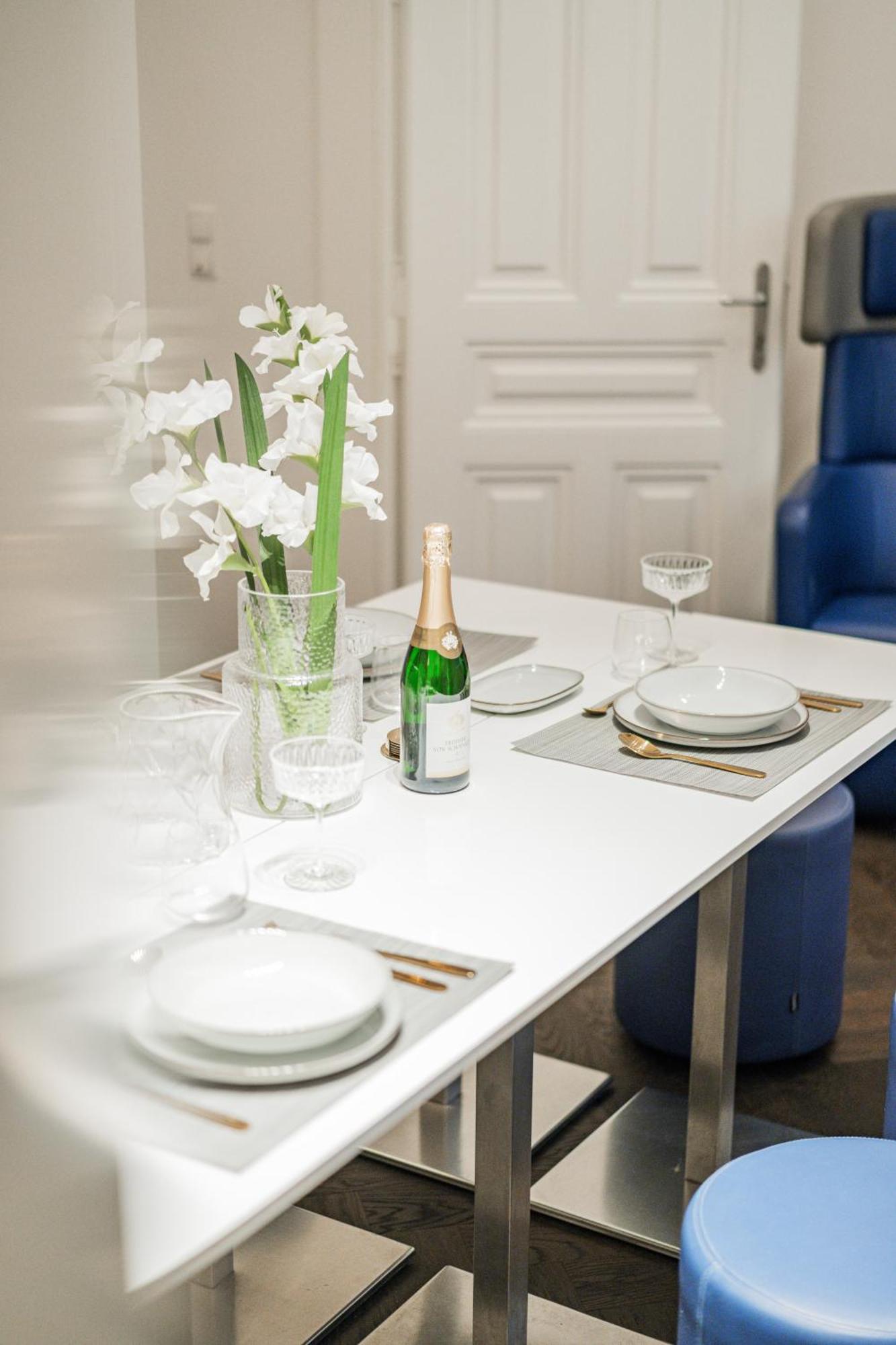 Luxury Designer In Center Of * Wenen